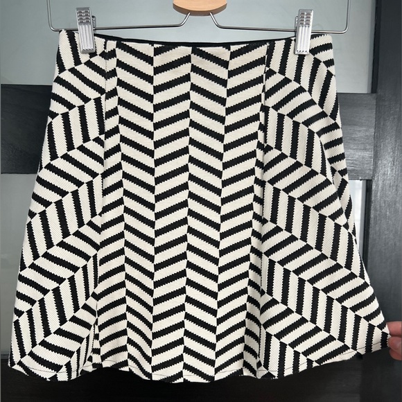 Zara - Mini skirt - Picture 3 of 3